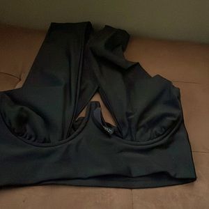 Black crisscross halter